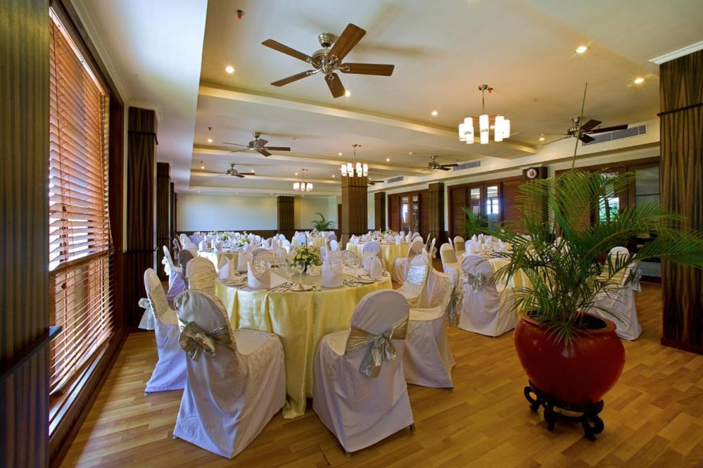 New Kuta Hotel أُلُواتو المظهر الخارجي الصورة