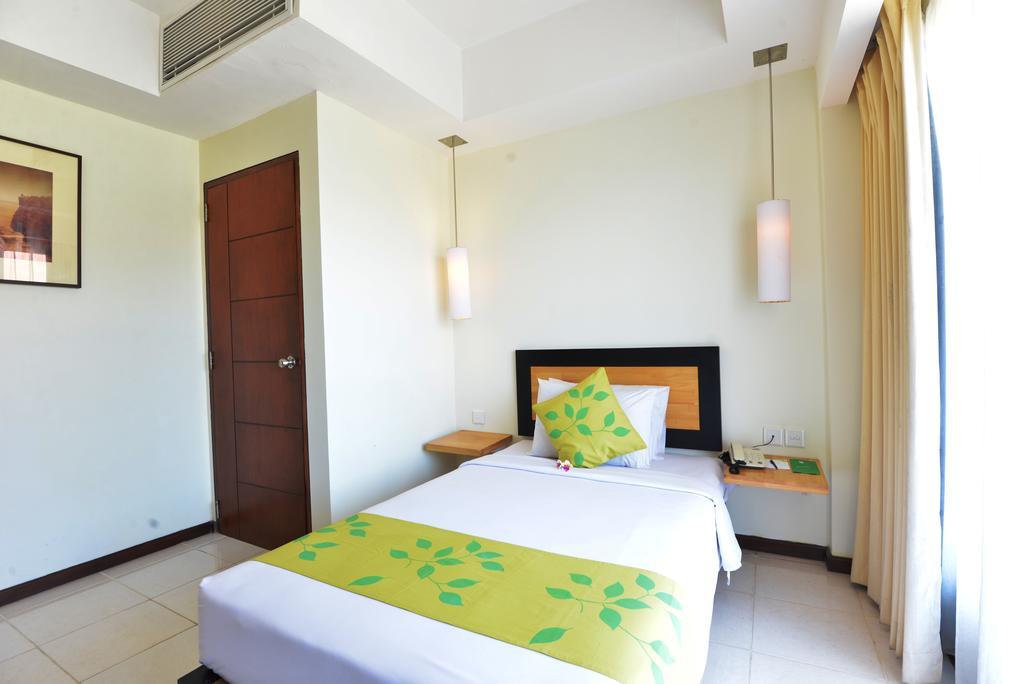 New Kuta Hotel أُلُواتو المظهر الخارجي الصورة