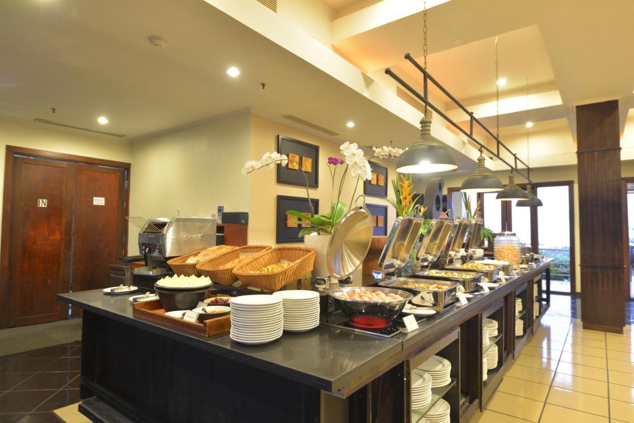New Kuta Hotel أُلُواتو المظهر الخارجي الصورة